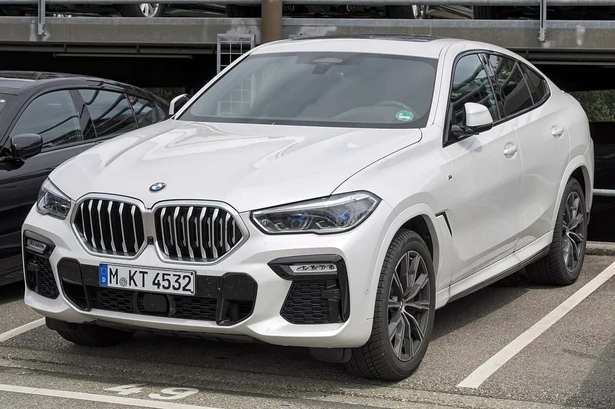 BMW X6 — model photo
