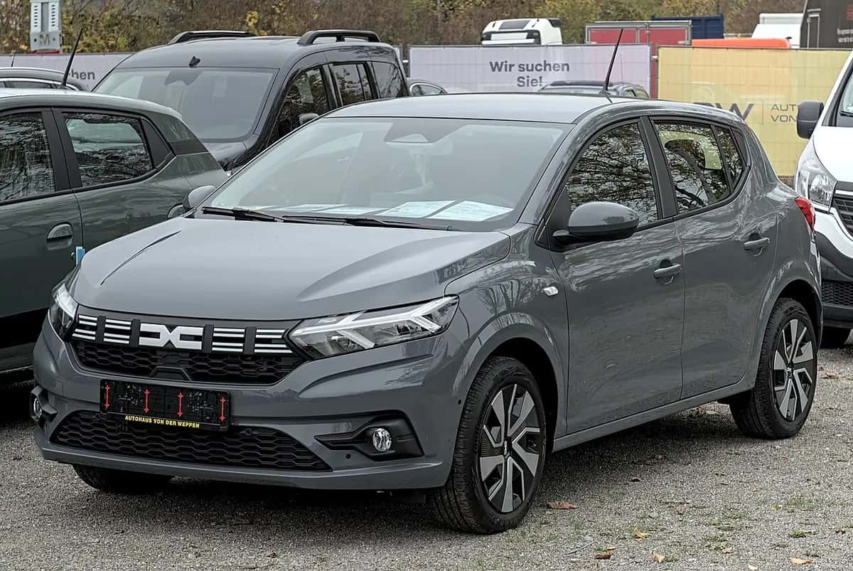 Dacia Sandero — model photo