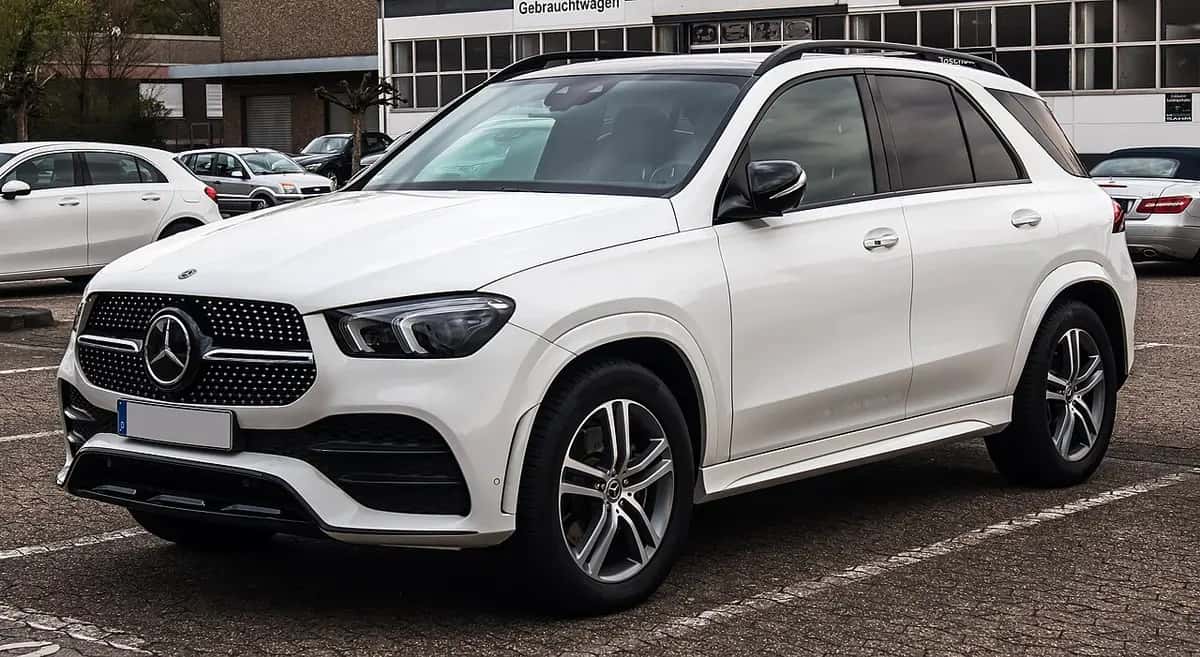 Mercedes-Benz GLE — model photo