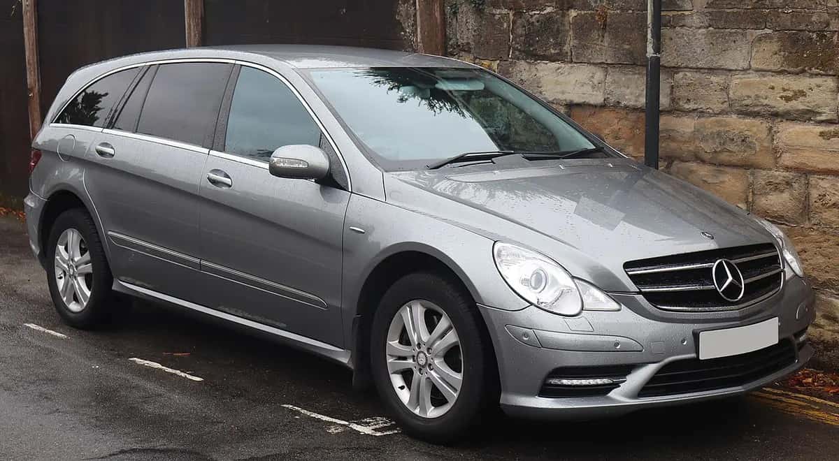 Mercedes-Benz R-Class — model photo