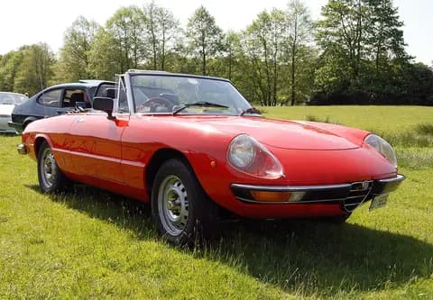 Alfa Romeo Spider — model photo